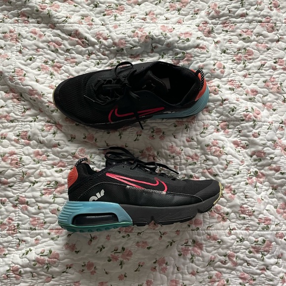 Cleaned like new! Nike air max GS - Picture 1 of 4